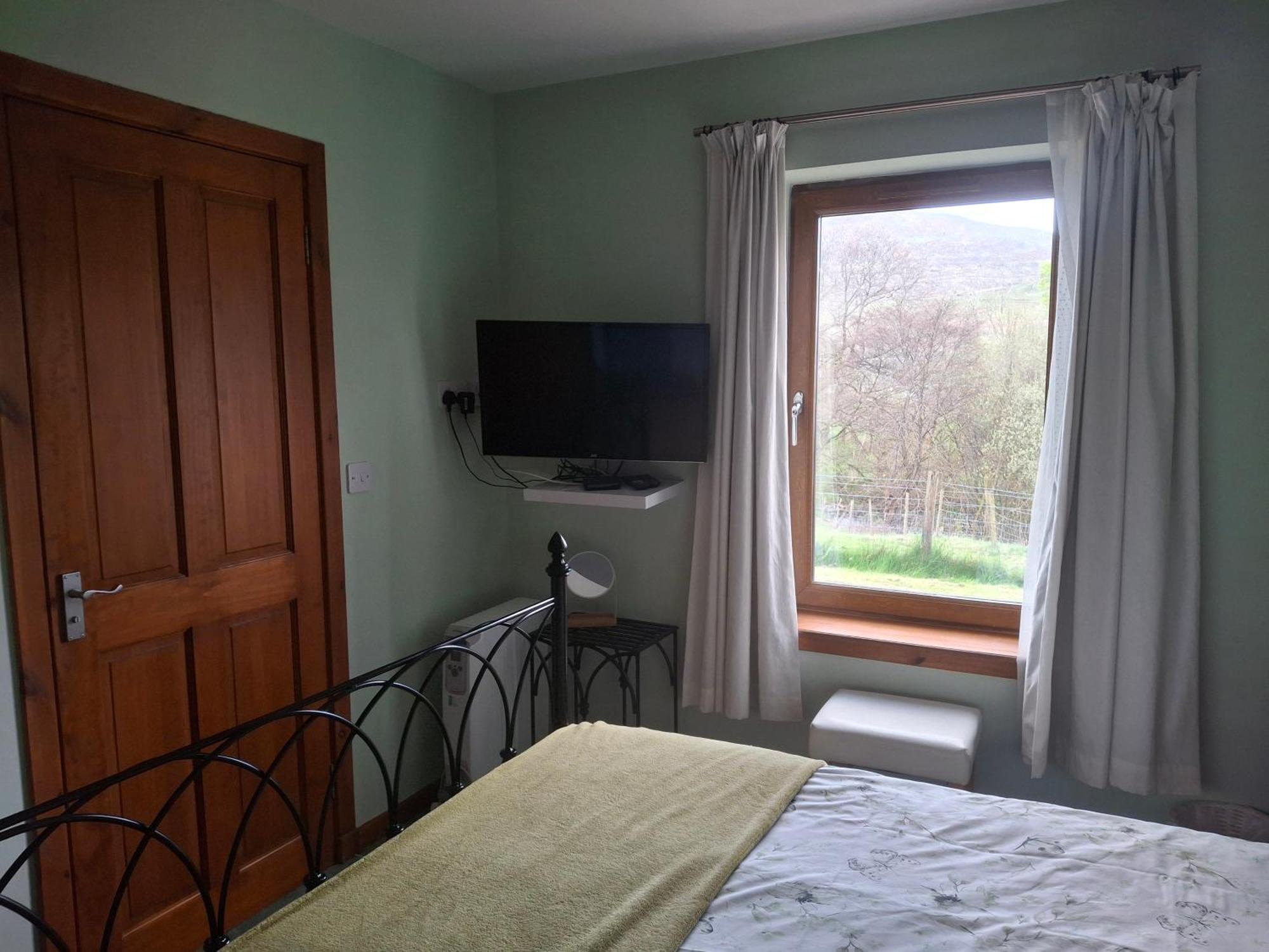 Rockfoot B&B Fintry Bagian luar foto